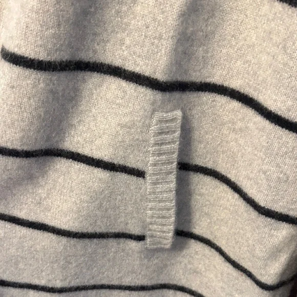 Signature Gray and Black Striped 100% Cashmere Hooded Cardigan Sweater NWT - Picture 6 of 6